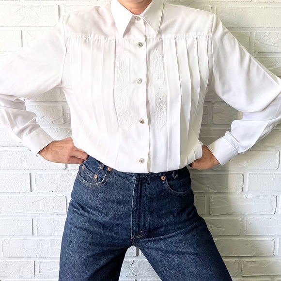 Vintage white button up embroidered long sleeve blouse shoulder pads S - Picture 2 of 16